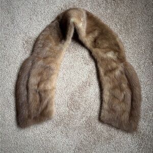 Luxurious Brown Fur collar